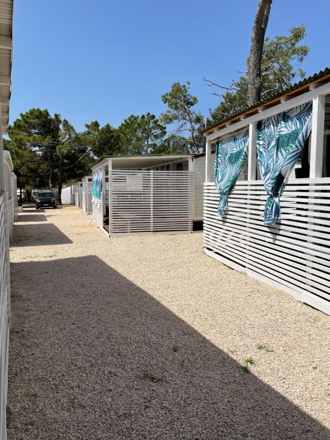 Dalmacia Mobile Homes And Caravans At The Beach ปริฟลากา ภายนอก รูปภาพ
